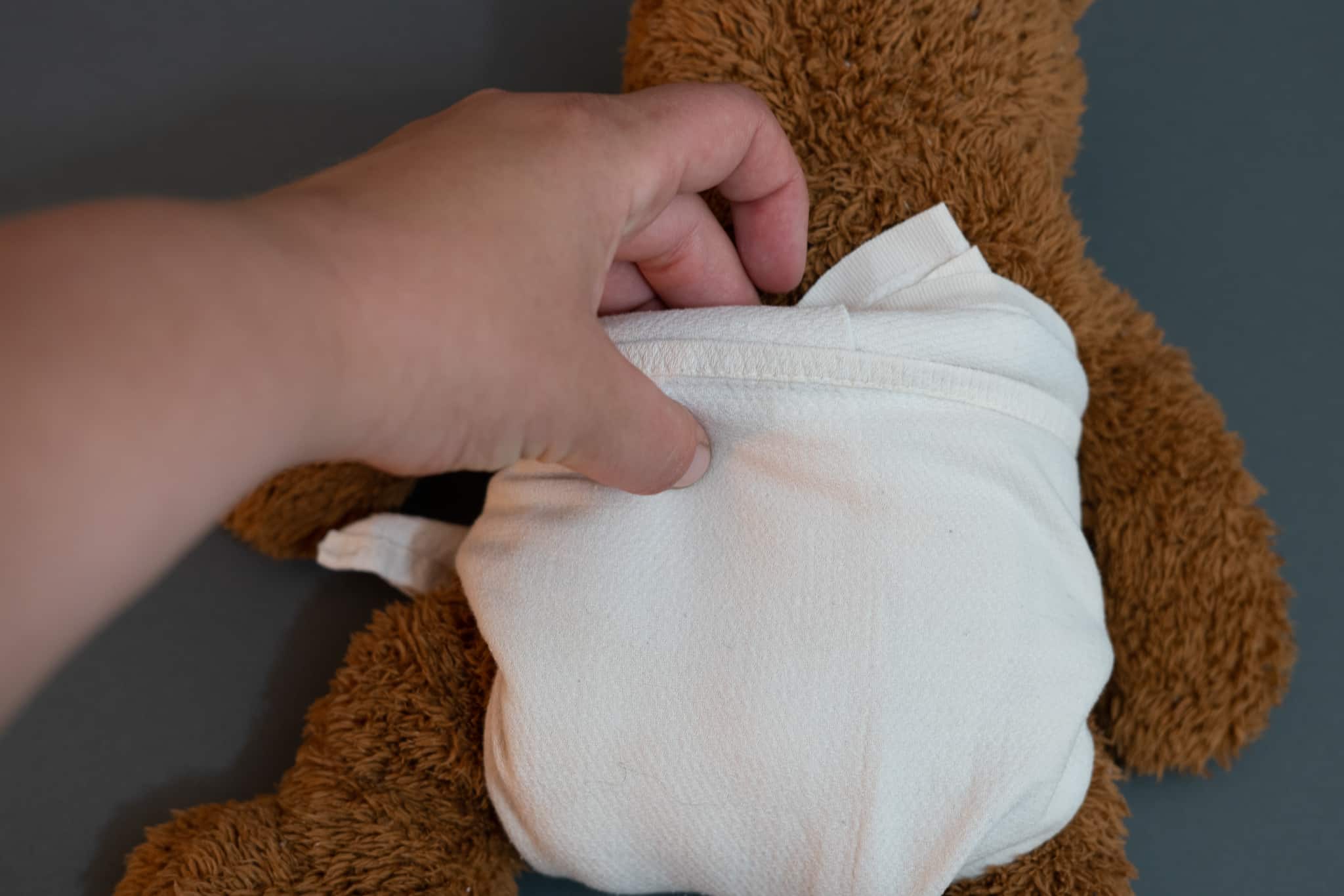 Tips for Folding Flat Diapers00409